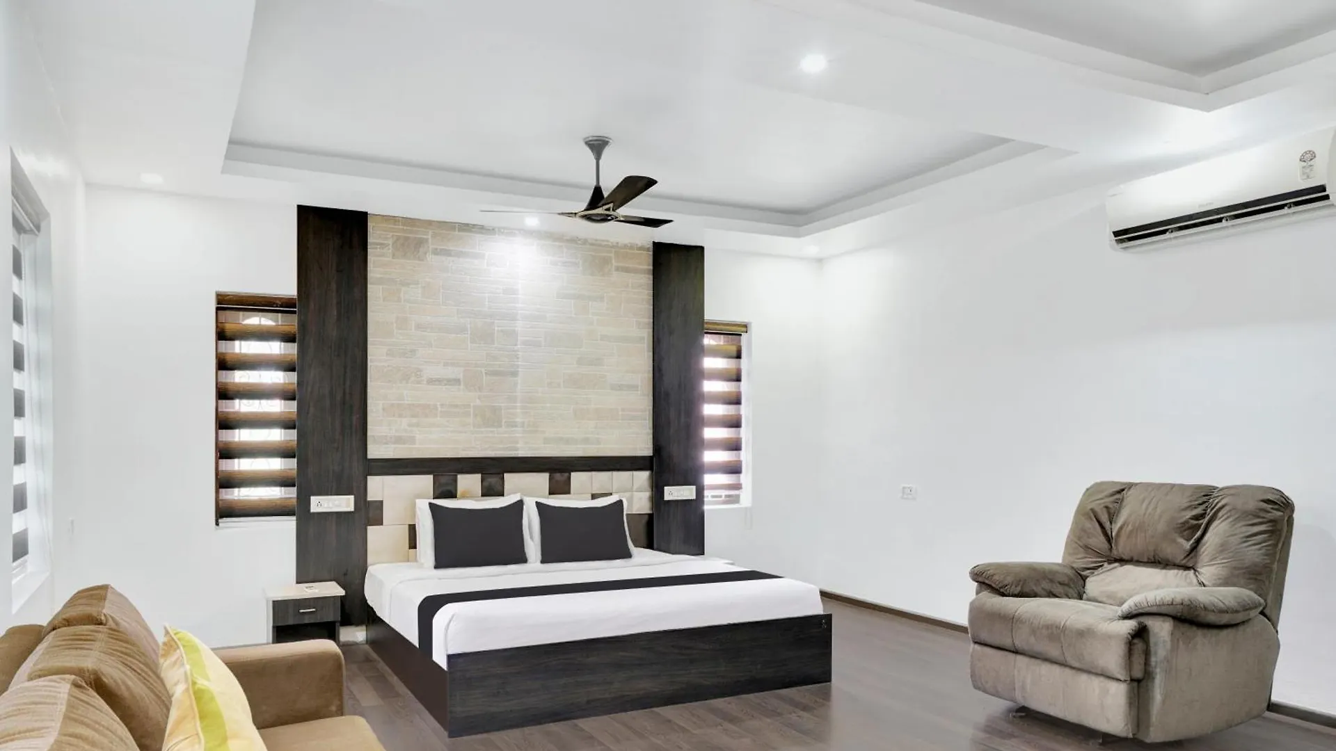 Hotel O Chalet Suites Kochi