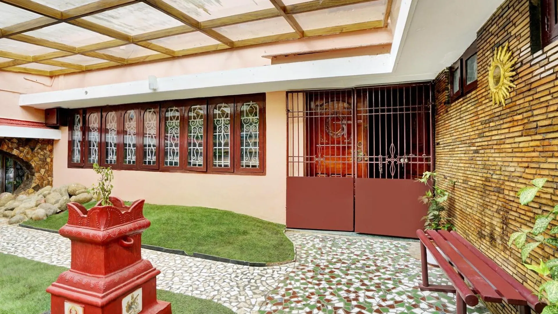 Hotel O Chalet Suites Kochi