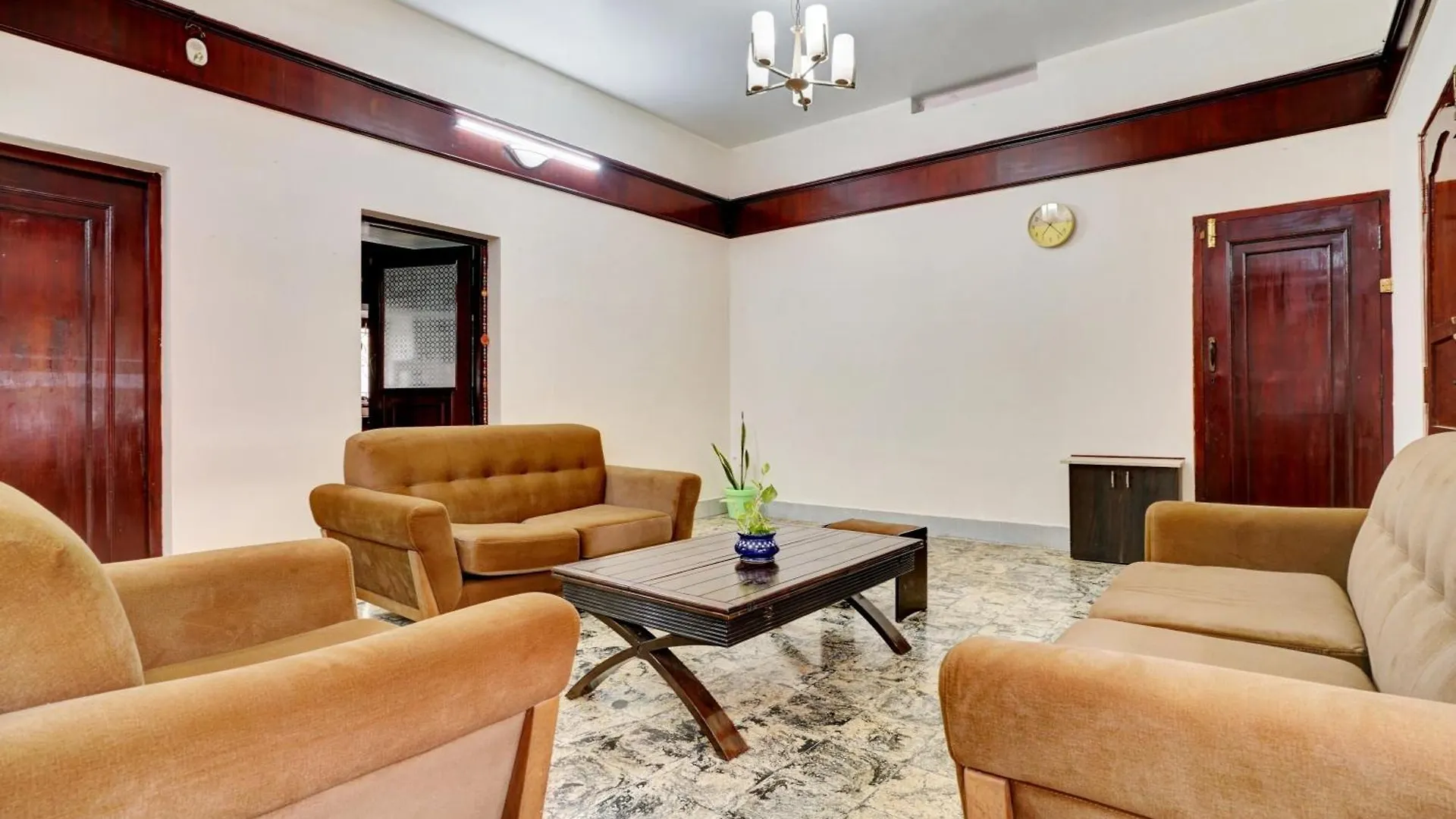 Hotel O Chalet Suites Kochi