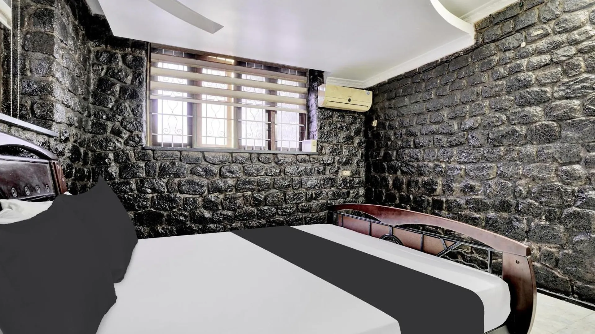 Hotel O Chalet Suites Kochi